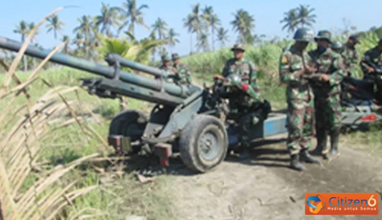 Citizen6, Situbondo: Selesai latihan praktek Gerakan Taktis dilanjutkan dengan Lattek menembak senjata berat Meriam Arhanud 37 mm dan Meriam 57 mm di Karang Tekok, Situbondo dan sekitarnya. (Pengirim: Penkobangdikal)
