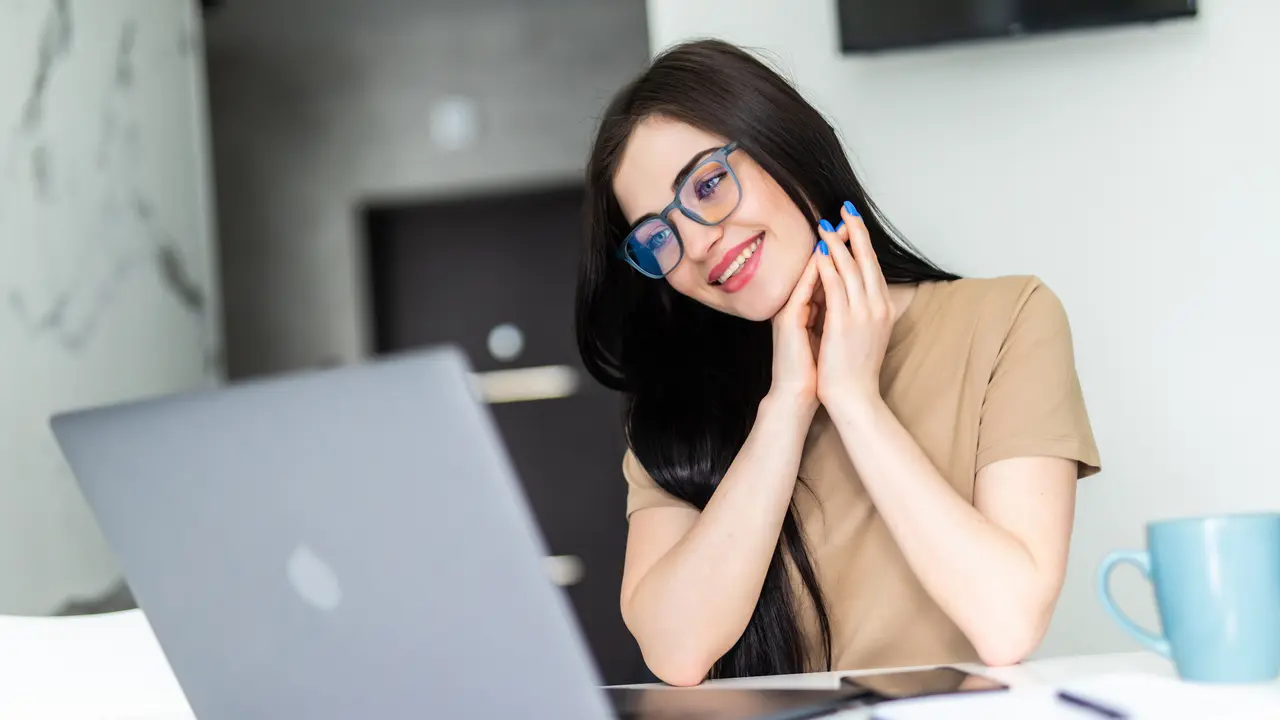 wanita oktober afirmasi positif