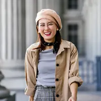 ilustrasi perempuan tertawa/mentatdgt/Shutterstock