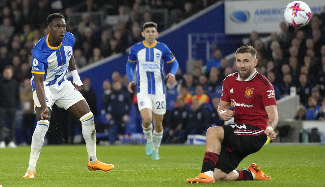 <p>Gol yang ditunggu akhirnya tercipta pada menit ke-90+9 melalui tendangan penalti Alexis Mac Allister. (AP Photo/Kirsty Wigglesworth)</p>