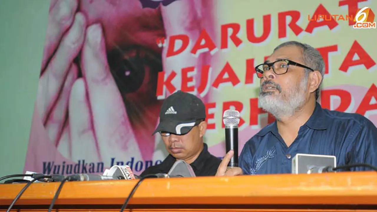 arist-merdeka-sirait-131029b.jpg