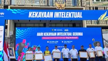 Peringatan Hari Kekayan Intelektual (HAKI) Sedunia 2026 dengan tema Kekayaan Intelektual dan Olahraga: Siap Berinovasi digelar di Car Free Day, Sarinah, Jakarta, Minggu (26/4/2026). (Bola.com/Hery Kurniawan)