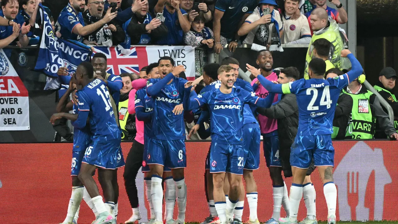 uara UEFA Conference League 2024/2025, Chelsea Lengkapi Koleksi Trofi Antarklub Eropa