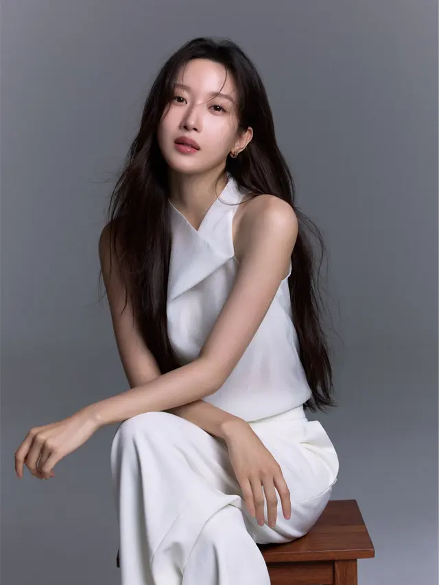Moon Ga Young