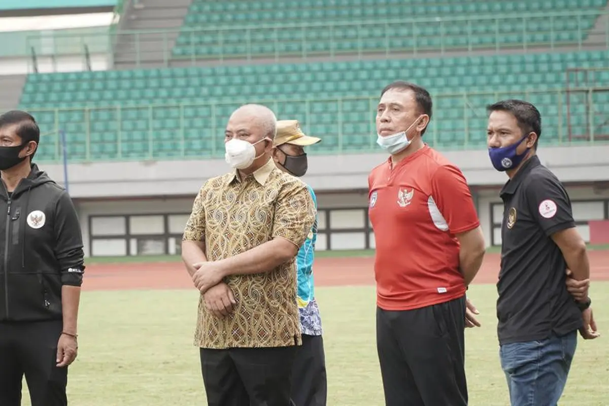 Ketua PSSI, Mochamad Iriawan, mengunjungi pemusatan latihan Timnas Indonesia U-16 di Stadion Patriot Candrabhaga, Bekasi, Kamis (16/7/2020).