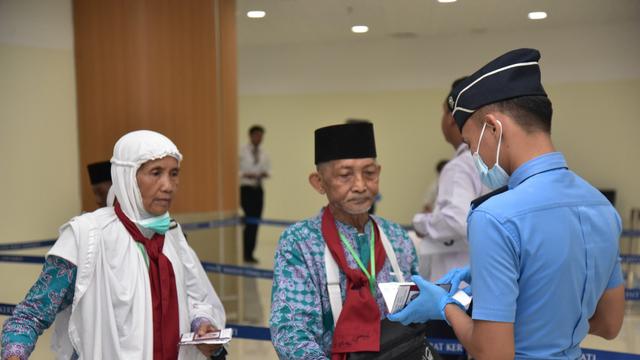 Bandara Internasional Jawa Barat Kertajati di Mahakengka resmi memberangkatkan calon jemaah haji pada 28 Mei 2023 malam menggunakan pesawat Saudi Arabian Airline jenis Airbus A 330-300. (Dok Kemenhub)