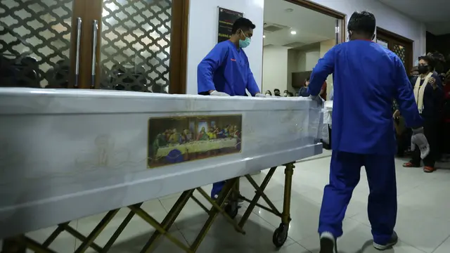 [Fimela] Rumah duka Rima Melati