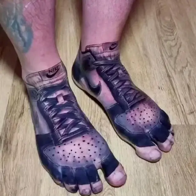 6 Tato di Kaki Ini Absurdnya Bikin Geleng Kepala, Anti-Mainstream