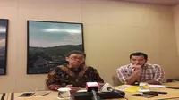 Direktur PT Tiga Pilar Sejahtera Jo Tjong Seng saat konferensi pers membantah anak usahanya PT Indo Beras Unggul (IBU) menimbun dan menyerap beras bersubsidi. (Liputan6.com/Ilyas Istianur P)