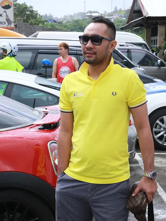 Kesulitan bertemu dengan putrinya, Bilqis yang telah berusia tiga tahun itu, membuat Enji hanya bisa berharap. Berdoa agar bisa dipertemukan dengan buah hatinya. (Galih W. Satria/Bintang.com)