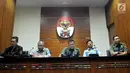 Suasana konferensi pers kasus dugaan korupsi pembelian Helikopter Agusta Westland (AW) 101 di Gedung KPK, Jakarta, Jumat (26/5). Kasus pengadaan helikopter AW 101 merugikan negara sebesar Rp220 miliar. (Liputan6.com/Helmi Afandi)