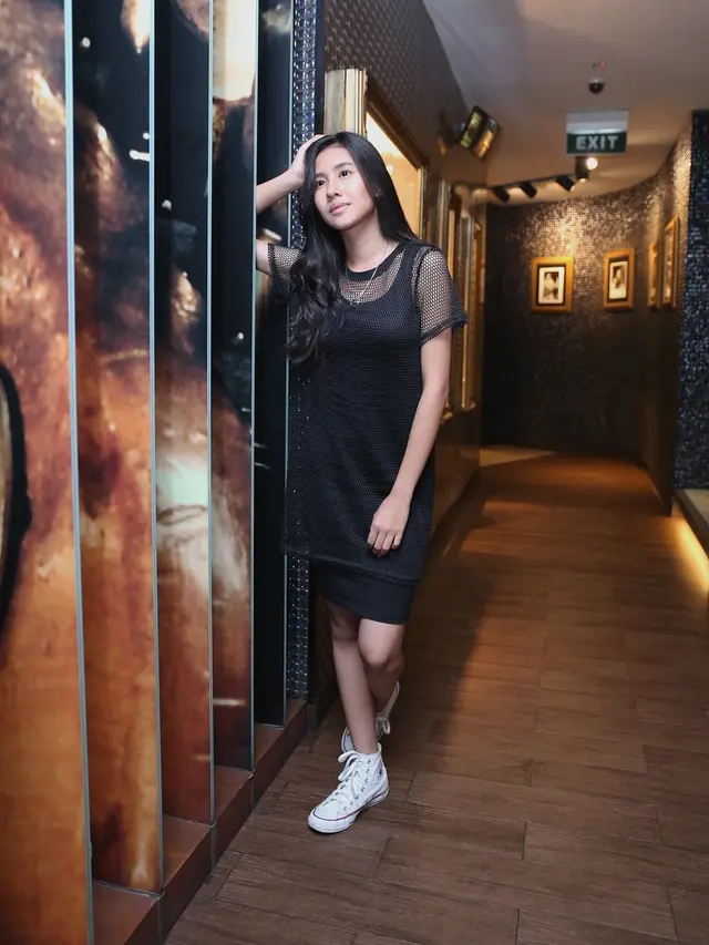 [Bintang] Shenina Cinnamon