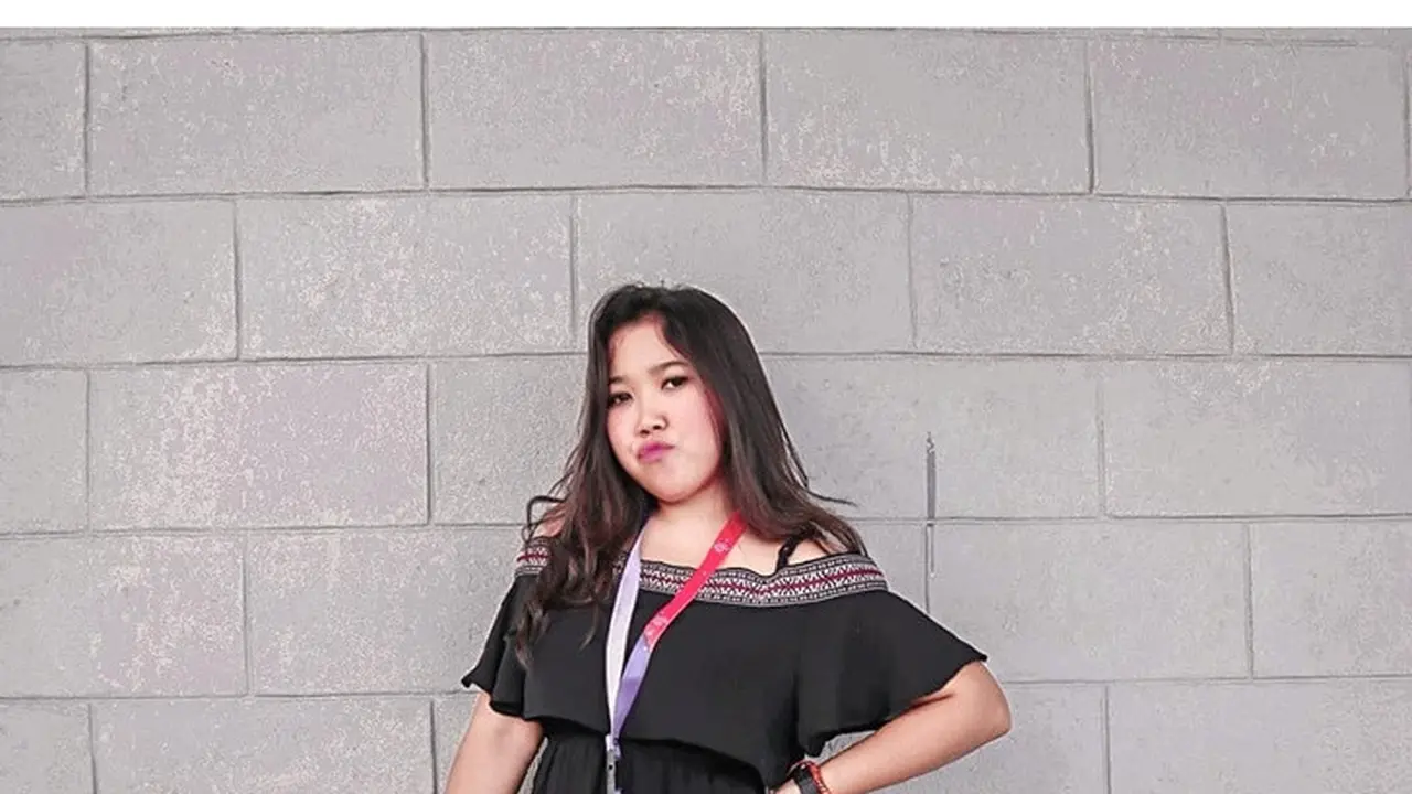 Kiky Saputri, Komika Viral Roasting Pejabat hingga Dekat dengan Reza Rahadian
