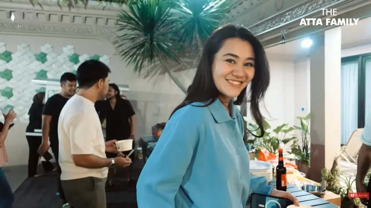 Aaliyah Massaid dan Thariq Halilintar. (Foto: YouTube/AH)