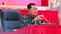 Panglima TNI Laksamana Yudo Margono menyampaikan sambutan pada Rapat Pimpinan TNI Tahun 2023 di Museum Satria Mandala, Jakarta, Kamis (9/2/2023). Dalam rapat tersebut Panglima TNI menyampaikan program prioritas TNI tahun 2023 serta memberikan penghargaan kepada para prajurit berprestasi. (Liputan6.com/Herman Zakharia)
