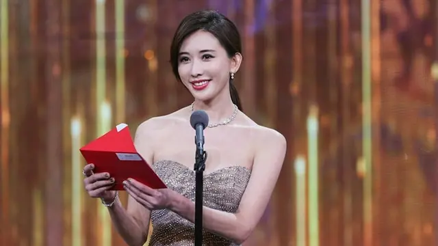 Sempat Pacaran 17 Tahun dengan Jerry Yan, Ini 6 Potret Lin Chi Ling yang Baru Menikah