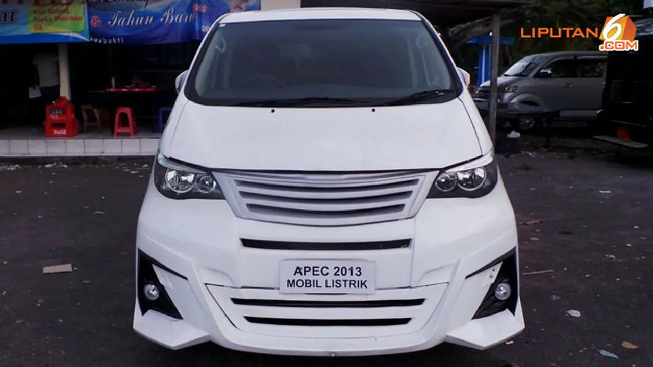 mobil-listrik-apec-131007d.jpg