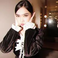 (Instagram/isyanasarasvati)