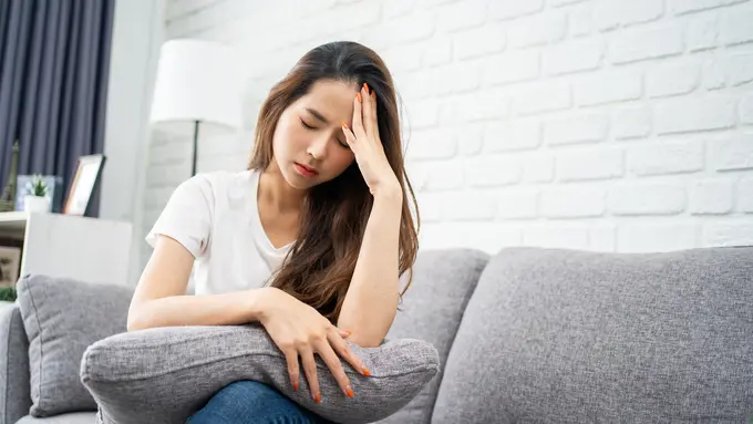 perempuan dan overthinking