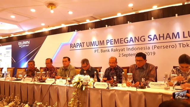 PT Bank Rakyat Indonesia (Persero) Tbk hari ini menggelar Rapat Umum Pemegang Saham Luar Biasa (RUPSLB). Rapat tersebut memutuskan adanya pengangkatan Direktur Utama (Dirut) yaitu Sunarso.