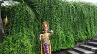 Berikut keseruan pramugari rombongan Raja Arab saat menikmati spa dan mengenakan busana tradisional Bali.