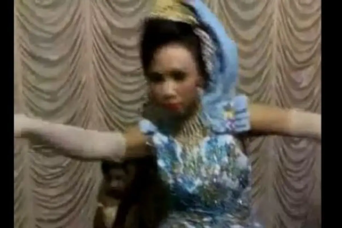 Ngeri, Pengantin Ini Kesurupan Saat Gelaran Resepsinya