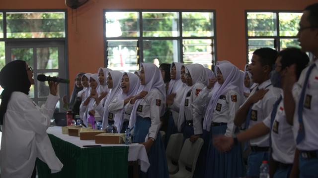 Pegiat literasi digital Mira Sahid