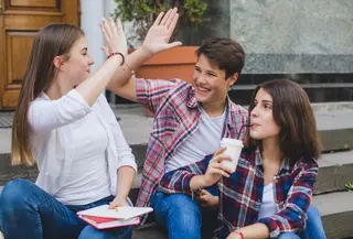 Ilustrasi Pergaulan Remaja Credit: pexels.com/pixabay