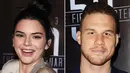 Dikabarkan, Blake tahu bahwa   dirinya memang harus segera   move on dari Kendall Jenner. (People)