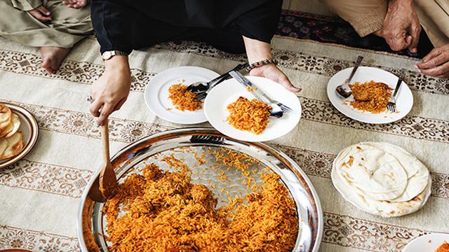 Ilustrasi makanan lebaran khas Arab Saudi