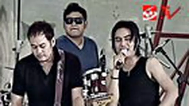 ST 12 - Aku Padamu