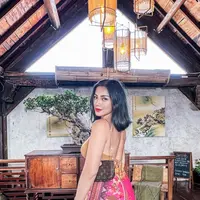 Beberapa waktu lalu sempat Jessica Iskandar sempat menjadi perbincangan terkait operasi hidung di Korea Selatan. Jedar menjadi perbincangan karena sebelumnya mengaku sedang dalam kesulitan ekonomi. [Instagram/inijedar]