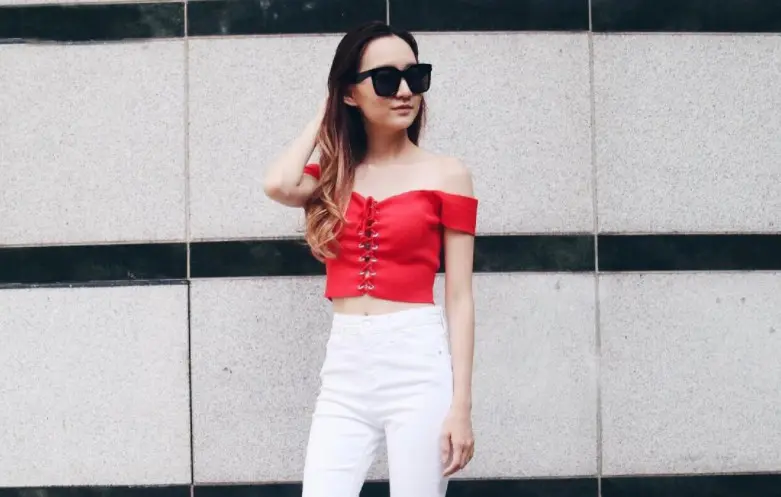 Tips ini berguna bagi Anda yang ingin tampil lebih modis dan mengikuti tren lace up. (Instagram/topshopindonesia)