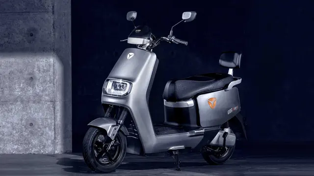 Yadea E8S