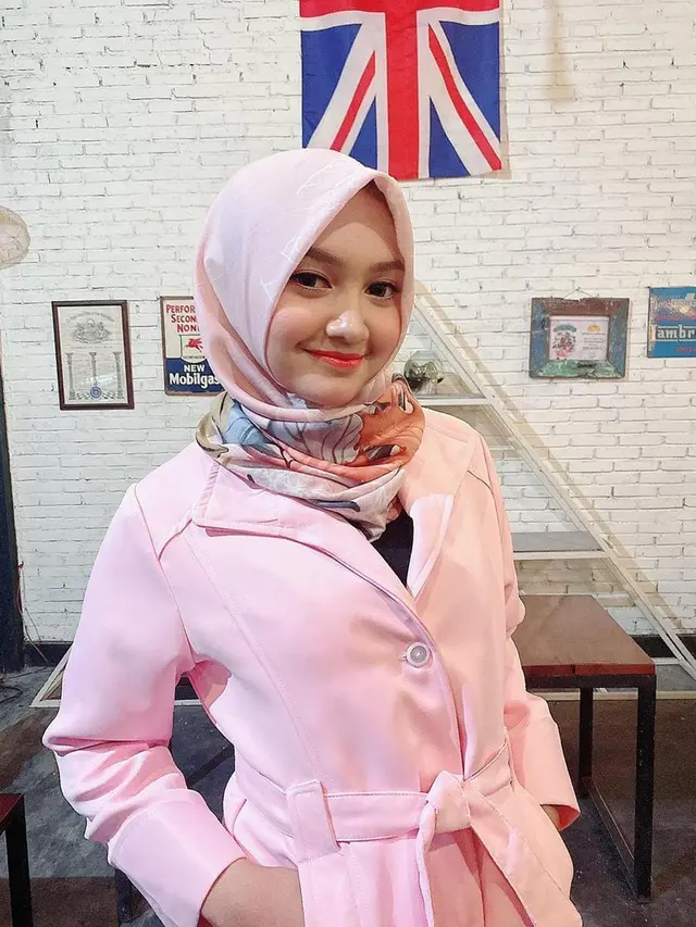 6 Pesona Jihan Audy saat Pakai Hijab Ini Curi Perhatian