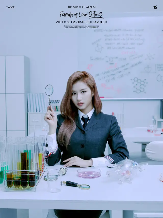 Sana Twice. (JYP Entertainment via Soompi)