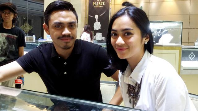 Ayudia Bing Slamet Menikah Dengan Sahabatnya Sendiri Showbiz Liputan6 Com