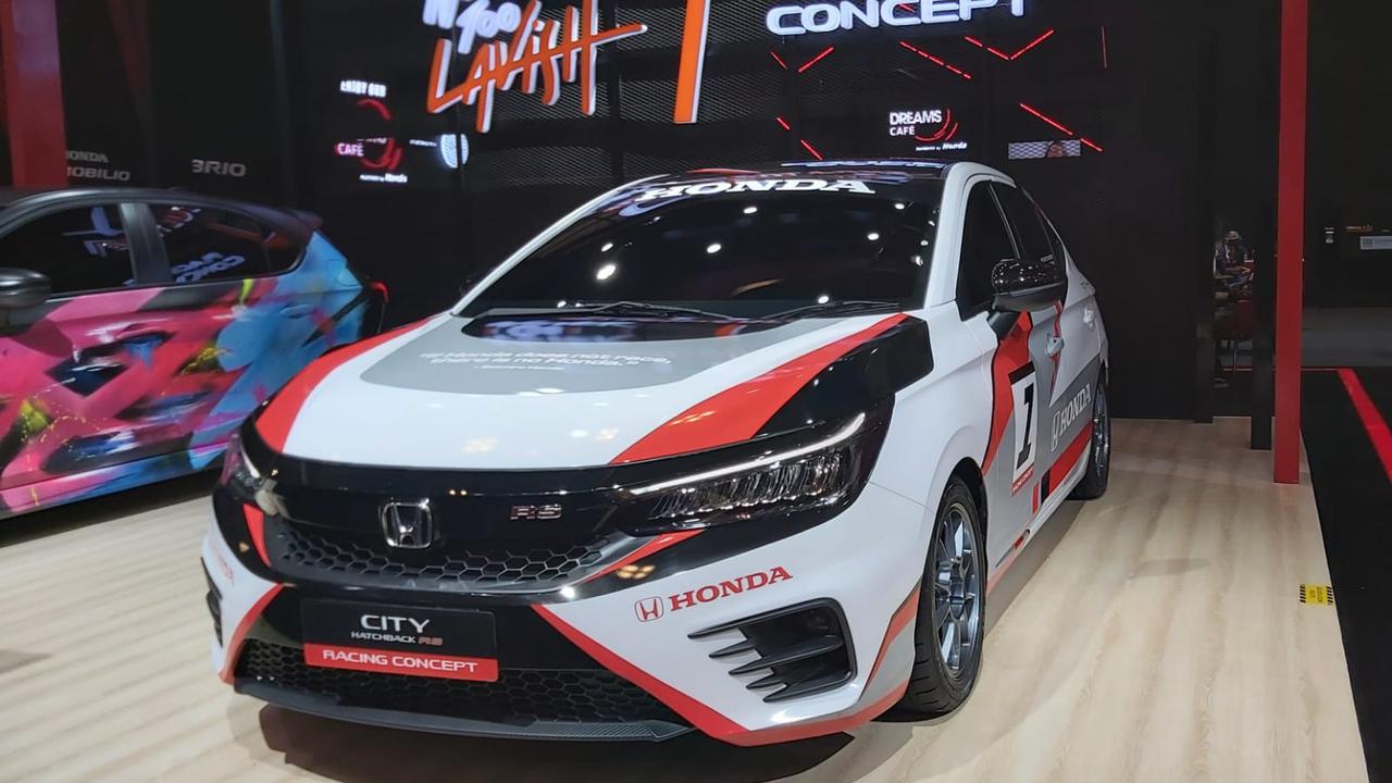 Honda City Hatchback dengan mengusung tema Racing Concept 2022