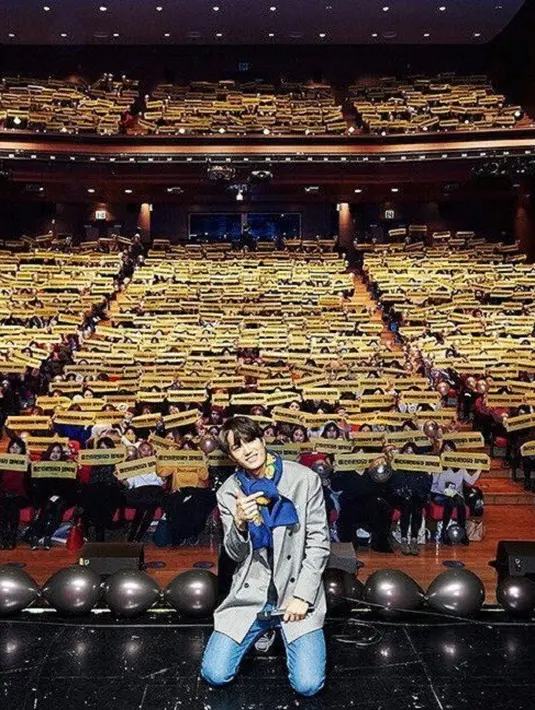 Seperti diketahui, EXO saat ini sudah menyelesaikan tur konser ElyXiOn di Jepang dan beberapa negara lainnya. Mereka juga tampil di acara penutupan Olimpiade PyeongChang pada 25 Februari lalu. (Foto: instagram.com/only_bear_12)