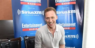 Usai menanti penantian yang panjang, akhirnya para penggemar aktor tampan Tom Hiddleston dapat berbahagia karena bisa melihat momen sang idola di akun instagramnya. (AFP/Bintang.com)