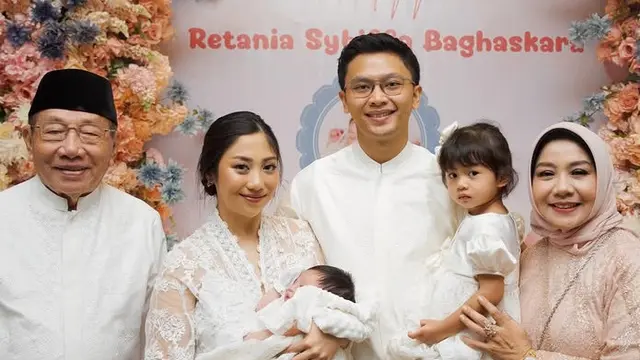 Winona Willy Adik Nikita Willy saat Aqiqah Putri Kedua. [@nonawilly16]