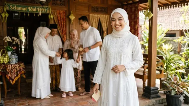 Gamis Lebaran Simpel tapi Terlihat Mahal