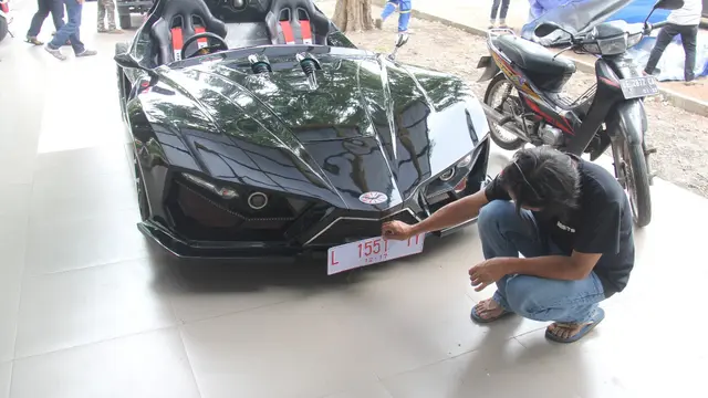 Supercar Lowo Ireng