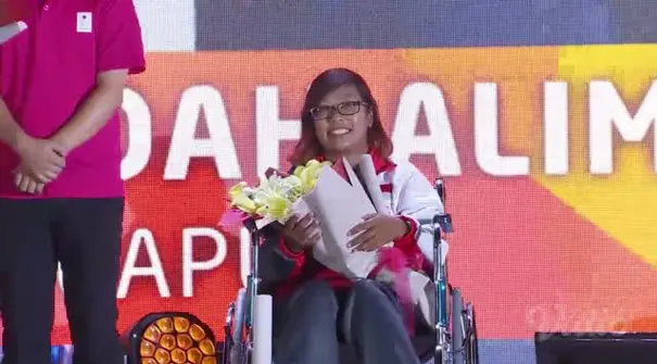 Berita video pemberian penghargaan kepada para relawan di acara penutupan Asia Para Games 2018, Sabtu (13/10/2018).
