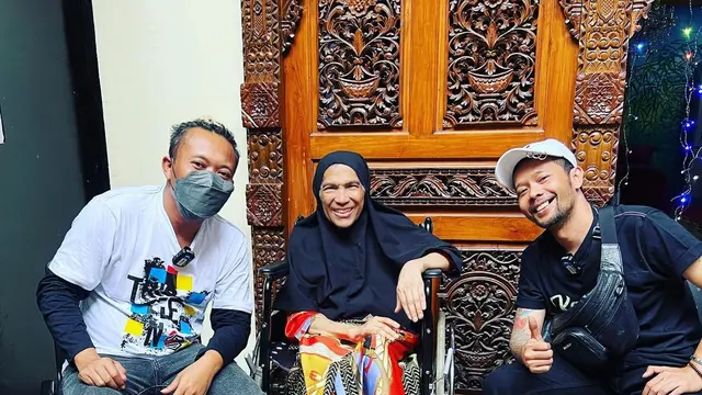 5 Potret Kondisi Terbaru Dorce Gamalama Tak Sadarkan Diri, Tubuh Kian Kurus
