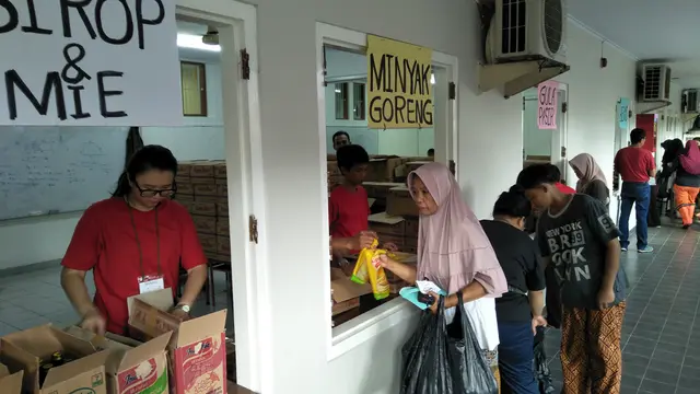 Panti Asuhan Hati Suci kembali menggelar pasar murah yang menjual beragam kebutuhan masyarakat dengan harga yang terjangkau, Minggu (12/05/2019).