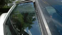 Karet jendela getas bisa membuat bocor saat hujan. (CC Tech - Corvette Central)