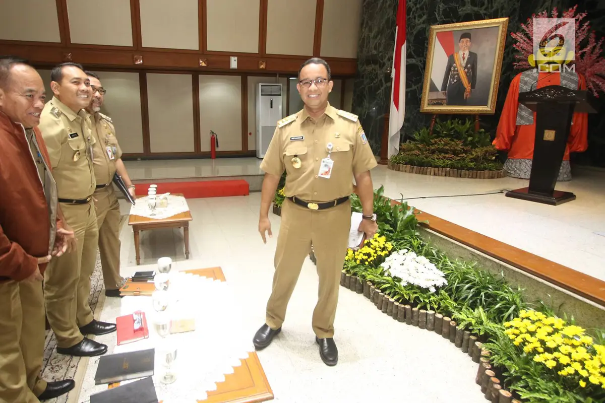 Anies Sampaikan Pemaparan di Hadapan Lurah dan Camat se-DKI Jakarta