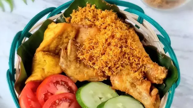 Ayam Goreng Serundeng