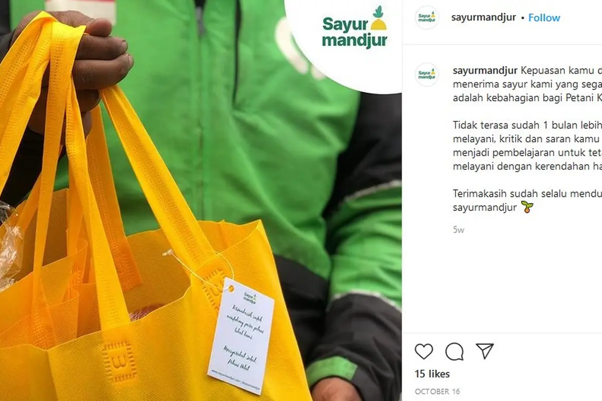 Mellie Leonita (25) yang kebetulan sedang membangun startup di bidang F&B akhirnya membantu para petani hidroponik dengan membuat platform Sayur Mandjur.